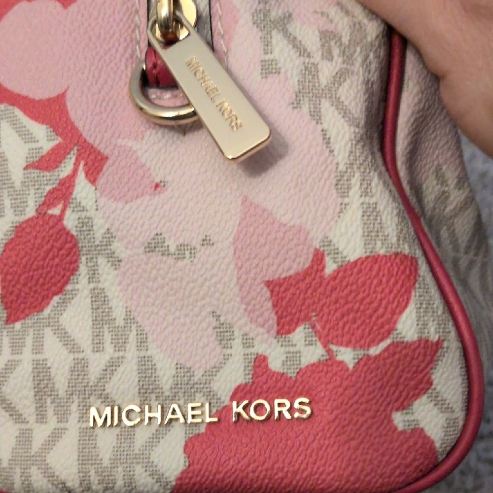 Michael Kors Pink and Cream Satchel - Picture 8 of 16